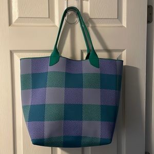 Rothy’s lightweight tote in gingham pattern.